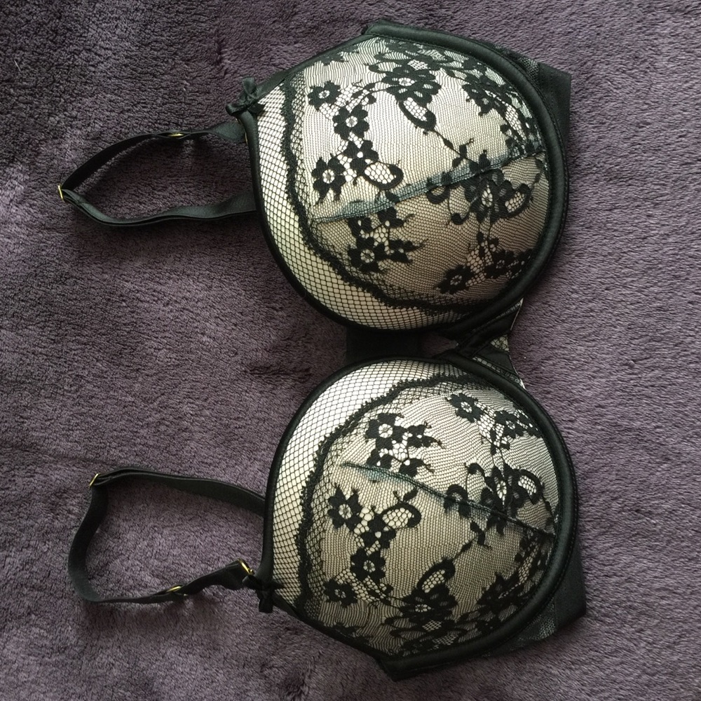 NEW VS RUNWAY BRA - Picture 2 of 4